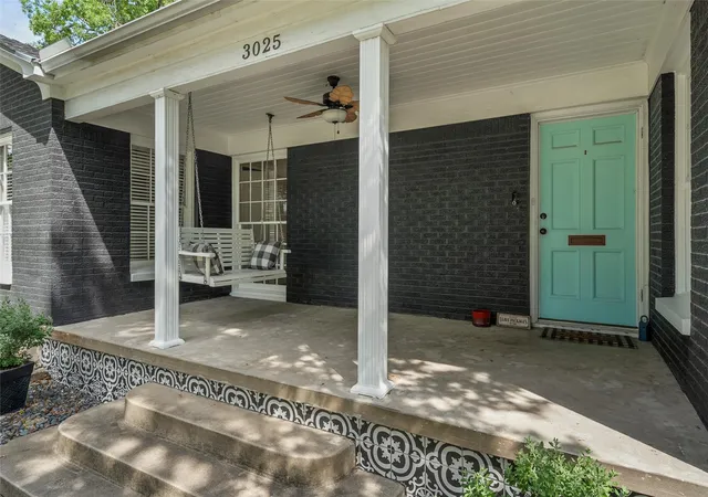 3rd image of 3025 Colcord Ave, Waco, TX 76707 | MLS# 21286510