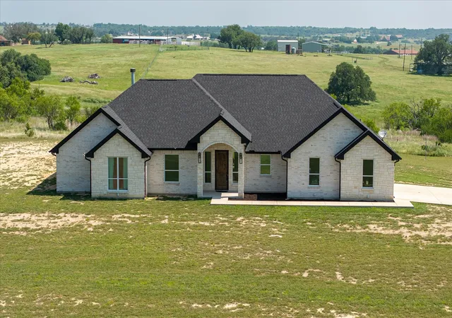 Photo 1 of Single family home for sale at 435 Cattle Dr, Stephenville, TX 76401 | MLS# 21285900 | Listing updated on 2026-09-29