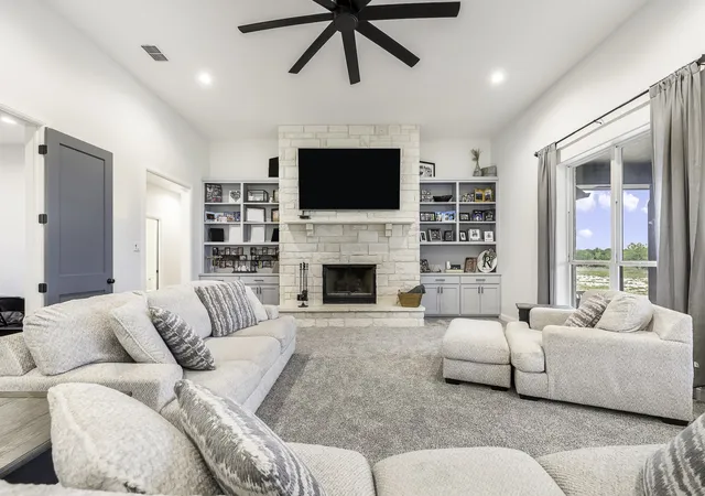 Photo 3 of Single family home for sale at 435 Cattle Dr, Stephenville, TX 76401 | MLS# 21285900 | Listing updated on 2026-09-29