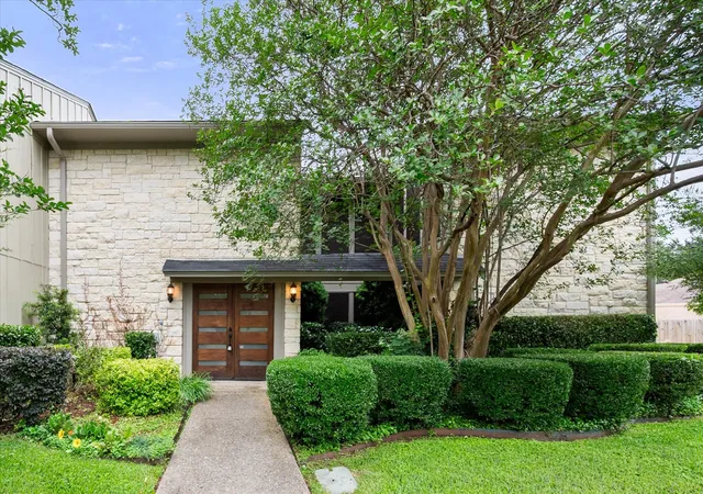 Photo 40 of Sale Pending at 1235 Lexington Sq, Corsicana, TX 75110 | MLS# 21281946 | Listing updated on 2026-08-14