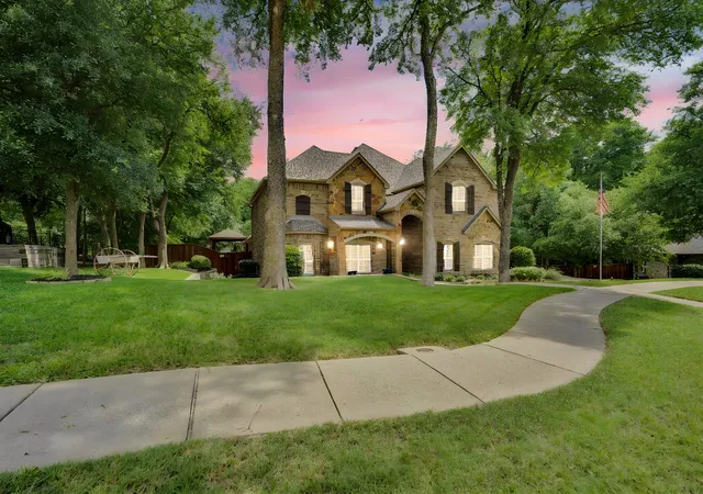 Photo 1 of Single family home for sale at 1450 Branding Iron Wy, Midlothian, TX 76065 | MLS# 21286607 | Listing updated on 2026-09-01