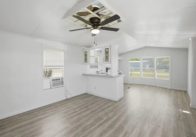 Photo 2 of Sale Pending at 902 Flamingo, Granbury, TX 76049 | MLS# 21280494 | Listing updated on 2026-07-26