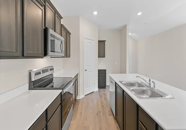 Photo 3 of Sale Pending at 631 Sky Muse Dr, Lavon, TX 75166 | MLS# 21288637 | Listing updated on 2026-09-28