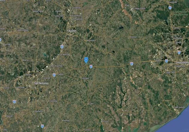 Homes for sale in Waelder, TX | 250 Private Rd 4601, Waelder, TX 78959 | MLS# 21288685