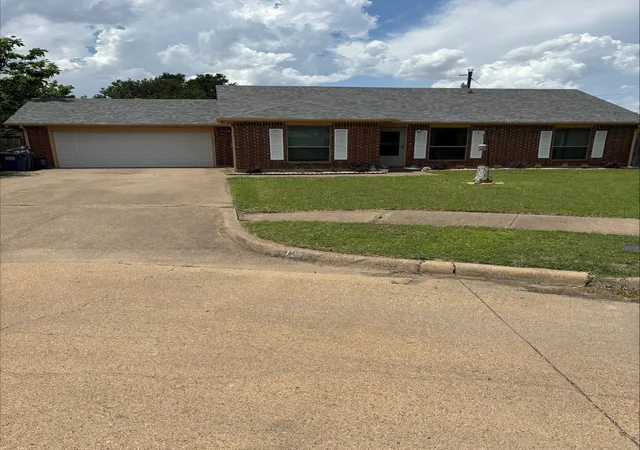 Homes for sale in Glenn Heights, TX | 123 Brisbane Ct, Glenn Heights, TX 75154 | MLS# 21288698