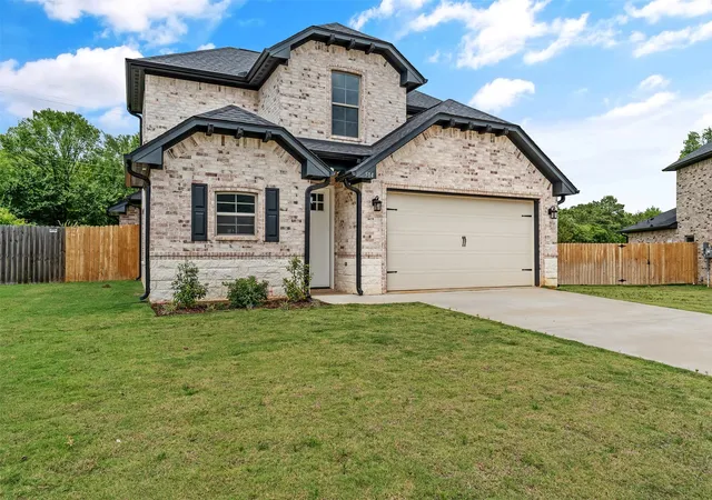 Photo 2 of Single family home for sale at 504 Cornerstone, Lindale, TX 75771 | MLS# 21288704 | Listing updated on 2026-08-21