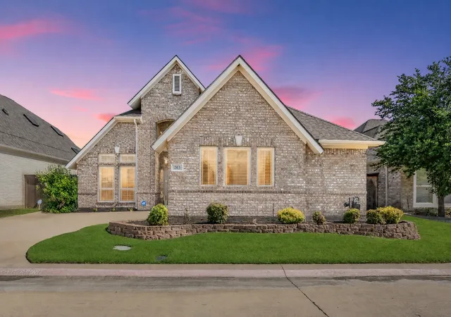 Photo 1 of Single family home for sale at 203 Arbor Park Dr, Euless, TX 76039 | MLS# 21287514 | Listing updated on 2026-10-01