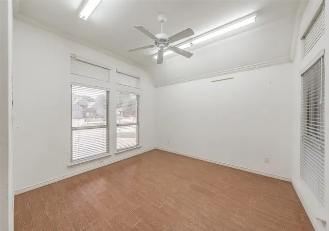 Photo 3 of Single family home for sale at 203 Arbor Park Dr, Euless, TX 76039 | MLS# 21287514 | Listing updated on 2026-10-01