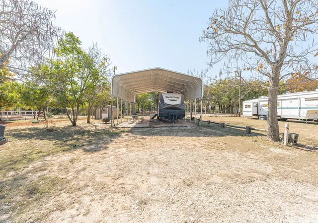 Homes for sale in Comanche, TX | 357 Discovery Bay Rd, Comanche, TX 76442 | MLS# 21288733