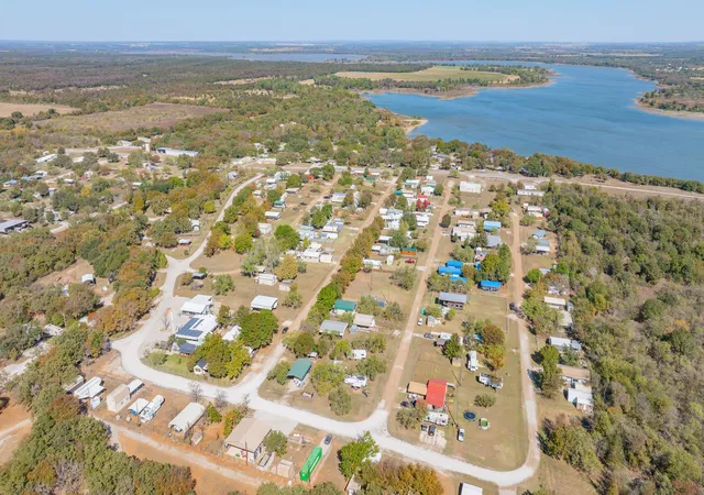 Homes for sale in Comanche, TX | 357 Discovery Bay Rd, Comanche, TX 76442 | MLS# 21288733