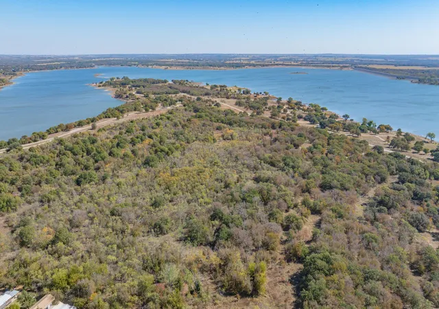 Homes for sale in Comanche, TX | 357 Discovery Bay Rd, Comanche, TX 76442 | MLS# 21288733