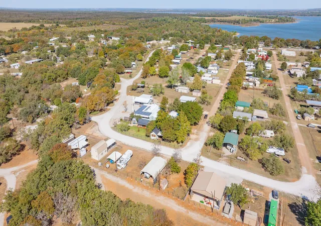 Homes for sale in Comanche, TX | 357 Discovery Bay Rd, Comanche, TX 76442 | MLS# 21288733