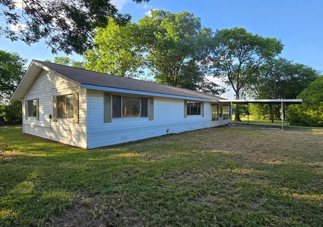 Homes for sale in Richland, TX | 906 W Main St, Richland, TX 76681 | MLS# 21286011