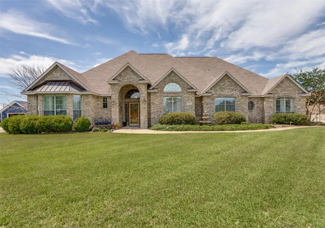 Photo 2 of Single family home for sale at 2640 Skinner Rd, Midlothian, TX 76065 | MLS# 21245015 | Listing updated on 2026-08-28