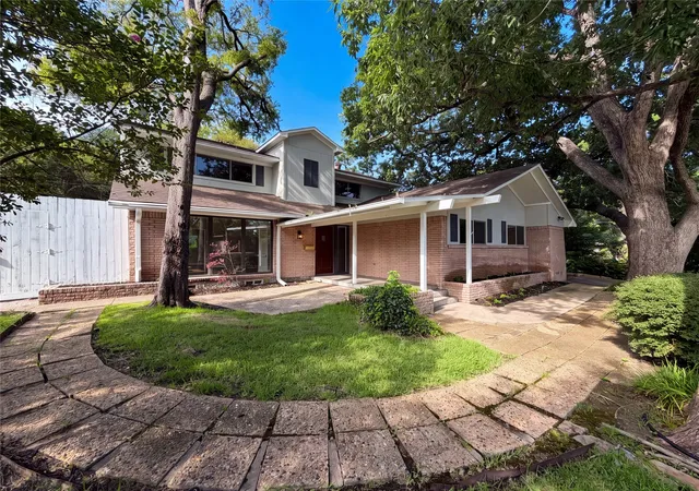 Photo 1 of Single family home for sale at 6878 Burwood Ln, Dallas, TX 75214 | MLS# 21288063 | Listing updated on 2026-09-30