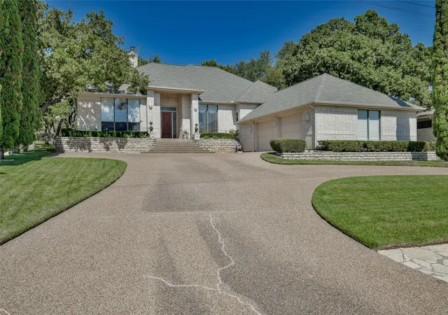 Photo 1 of Single family home for sale at 4922 Viejo Ct, Granbury, TX 76049 | MLS# 21073749 | Listing updated on 2026-07-19