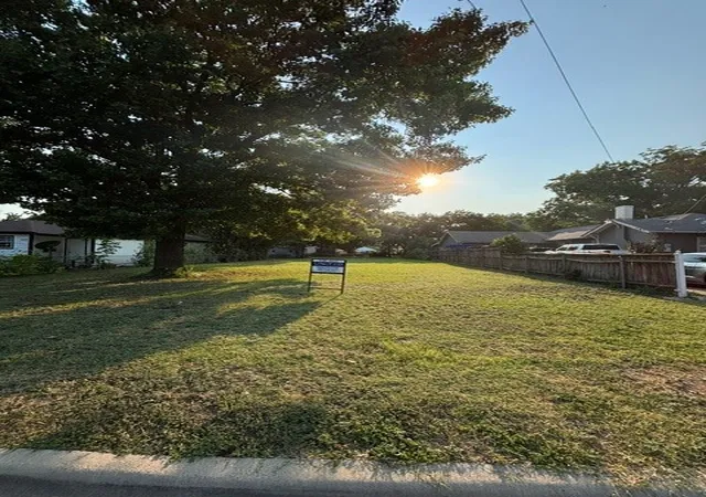 Photo 3 of Land for sale at 421 Ogden Ave, Dallas, TX 75211 | MLS# 21288221 | Listing updated on 2026-08-19