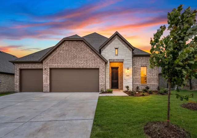 Photo 3 of Single family home for sale at 510 Cristo Range Dr, Greenville, TX 75402 | MLS# 21288833 | Listing updated on 2026-09-03