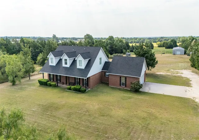 Photo 2 of Single family home for sale at 2800 County Road 314, Cleburne, TX 76031 | MLS# 21288902 | Listing updated on 2026-08-17