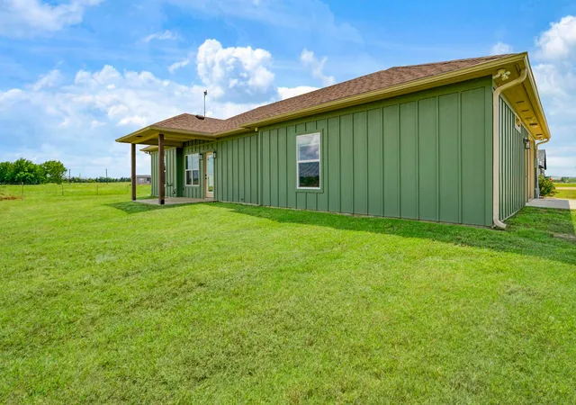 Photo 4 of Single family home for sale at 204 Private Road 33083, Sumner, TX 75486 | MLS# 21288800 | Listing updated on 2026-07-16