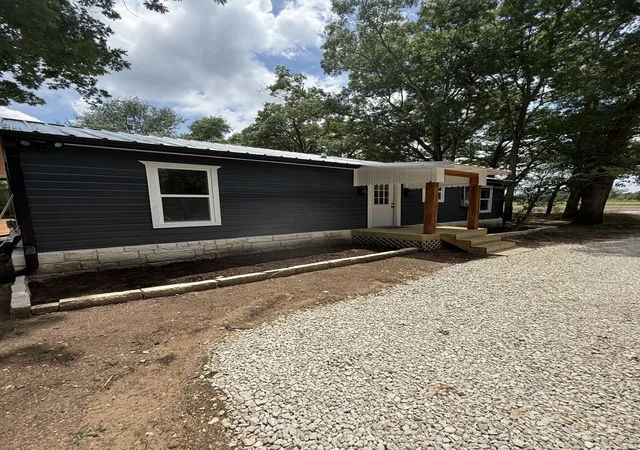 Homes for sale in Mexia, TX | 3764 N Hwy 14, Mexia, TX 76667 | MLS# 21289138