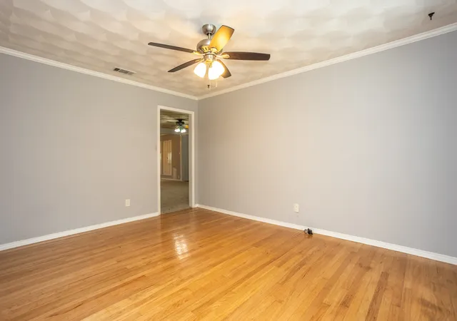 Photo 4 of Sale Pending at 410 E Mona Ave, Duncanville, TX 75137 | MLS# 21287301 | Listing updated on 2026-08-09