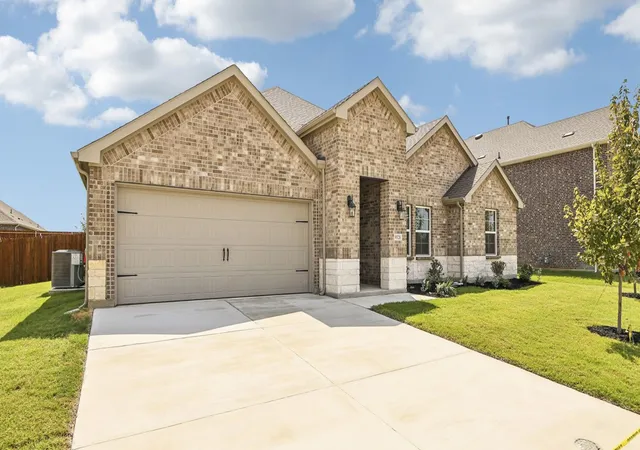 Photo 1 of Single family home for sale at 9520 Bently Blvd, Aubrey, TX 76227 | MLS# 21289238 | Listing updated on 2026-10-28