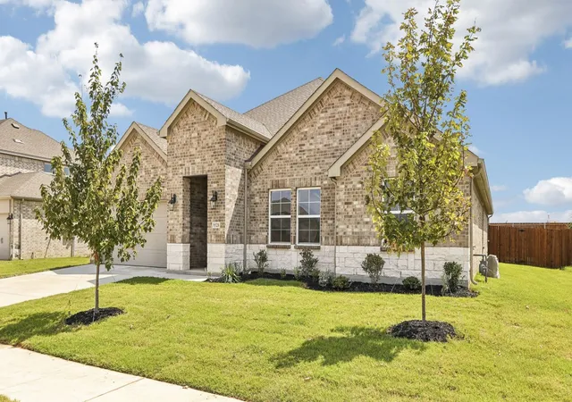 Photo 2 of Single family home for sale at 9520 Bently Blvd, Aubrey, TX 76227 | MLS# 21289238 | Listing updated on 2026-10-28