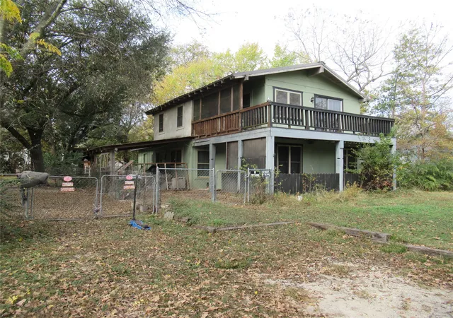 Homes for sale in East Tawakoni, TX | 242 Club Park Ct, East Tawakoni, TX 75472 | MLS# 21289175