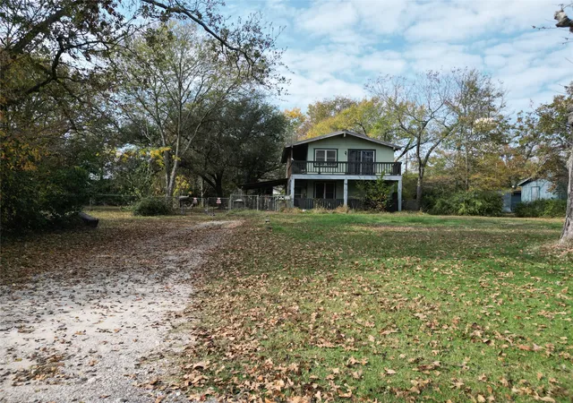 Homes for sale in East Tawakoni, TX | 242 Club Park Ct, East Tawakoni, TX 75472 | MLS# 21289175