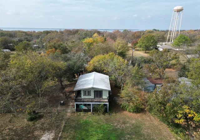 Homes for sale in East Tawakoni, TX | 242 Club Park Ct, East Tawakoni, TX 75472 | MLS# 21289175