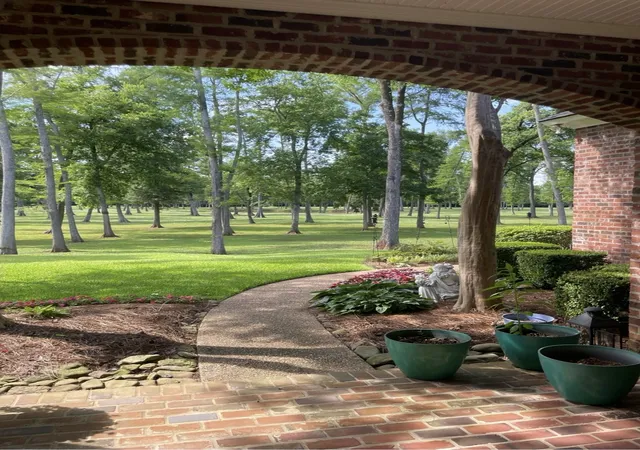 Photo 4 of Single family home for sale at 83 Victorias Dr, Bossier City, LA 71111 | MLS# 21289282 | Listing updated on 2026-08-29