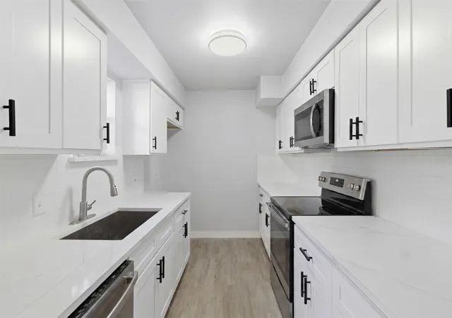 Photo 1 of Condo for sale at 10574 High Hollows Dr #165, Dallas, TX 75230 | MLS# 21289227 | Listing updated on 2026-10-04