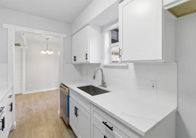Listing Photo 5 - Condo for sale in building located at 10574 High Hollows Dr, Dallas, TX 75230 - Unit #165
