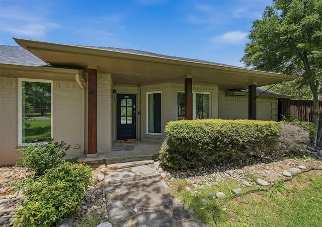 Photo 3 of Single family home for sale at 167 Randell Terrace Dr, Denison, TX 75020 | MLS# 21281482 | Listing updated on 2026-08-22