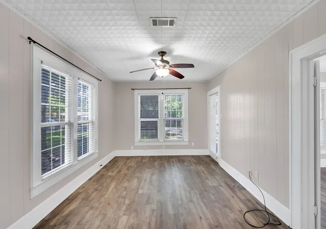 Photo 4 of Single family home for sale at 1312 Park Dr, Hillsboro, TX 76645 | MLS# 21287925 | Listing updated on 2026-07-10