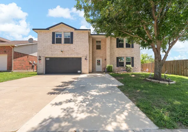 Homes for sale in Burleson, TX | 1208 Scarlet Sage Pkwy, Burleson, TX 76028 | MLS# 21288792