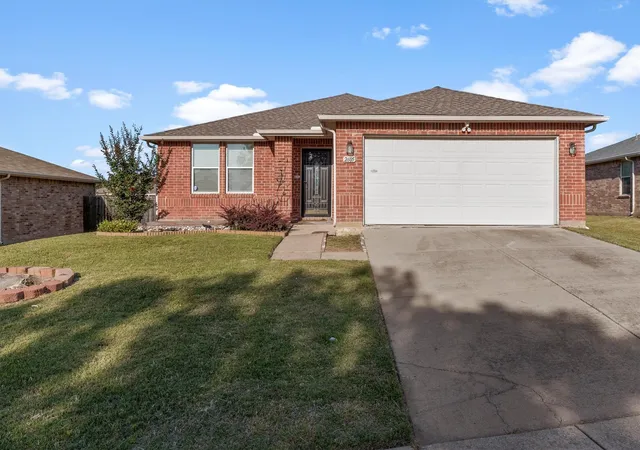 Photo 1 of Single family home for sale at 2605 Rockport Ln, Little Elm, TX 75068 | MLS# 21289353 | Listing updated on 2026-08-31
