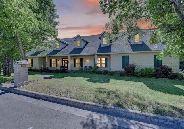 Photo 1 of Single family home for sale at 507 N State St, Decatur, TX 76234 | MLS# 21289593 | Listing updated on 2026-08-28