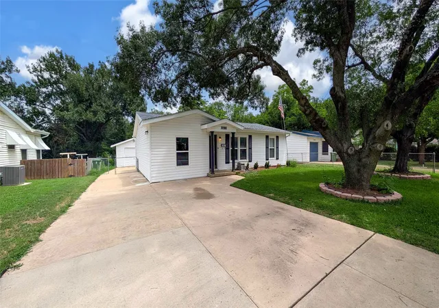 Homes for sale in North Richland Hills, TX | 3766 Kris St, North Richland Hills, TX 76180 | MLS# 21289273