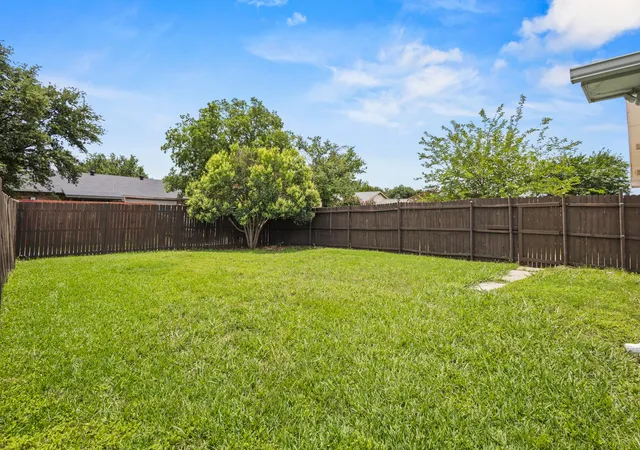 Homes for sale in Carrollton, TX | 1824 Chamberlain Dr, Carrollton, TX 75007 | MLS# 21289621