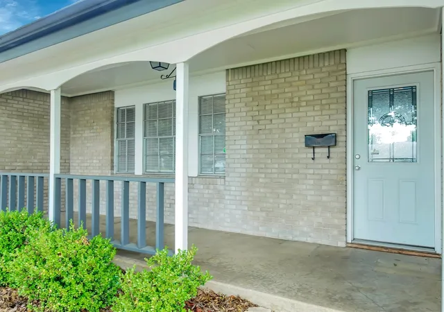 5th image of 2007 E Park Row Dr, Arlington, TX 76010 | MLS# 21288410
