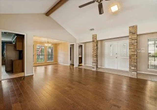 Photo 4 of Sale Pending at 5601 Dye Dr, Arlington, TX 76013 | MLS# 21289605 | Listing updated on 2026-08-31