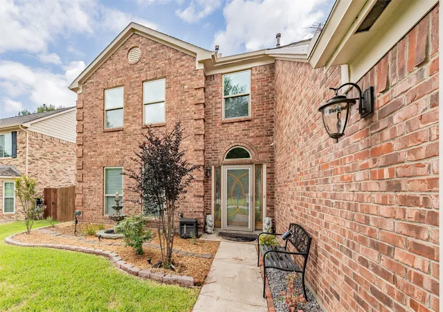 Photo 3 of Single family home for sale at 4307 Country Ln, Grapevine, TX 76051 | MLS# 21288610 | Listing updated on 2026-09-19