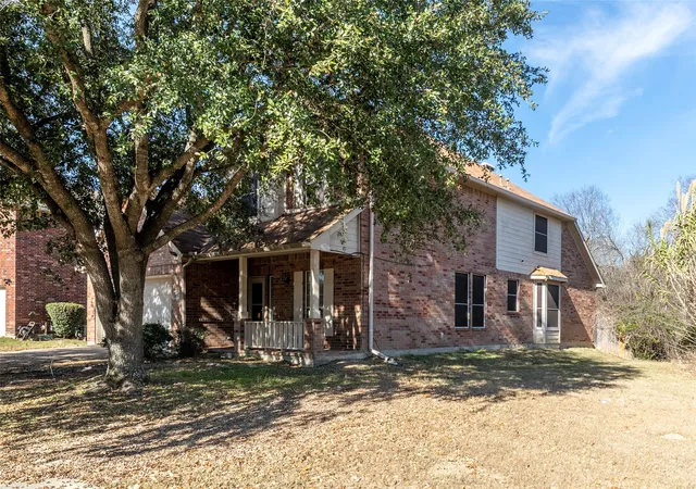 Photo 2 of Single family home for sale at 4921 Kingfisher Ln, Mesquite, TX 75181 | MLS# 21289712 | Listing updated on 2026-08-28