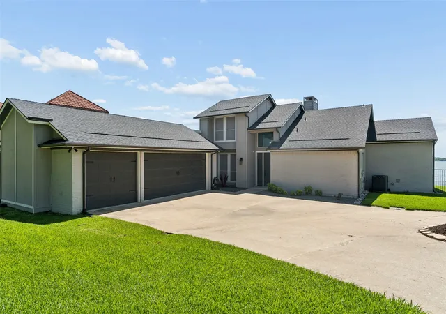 Homes for sale in Lakewood Village, TX | 870 Highridge Dr, Lakewood Village, TX 75068 | MLS# 21287692