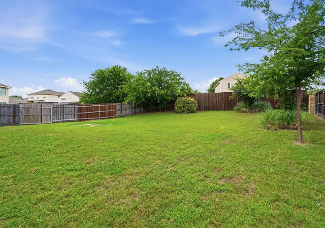 28th image of 2900 Wakecrest Dr, Fort Worth, TX 76108 | MLS# 21289850