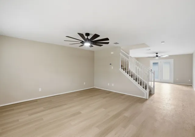 3rd image of 2900 Wakecrest Dr, Fort Worth, TX 76108 | MLS# 21289850