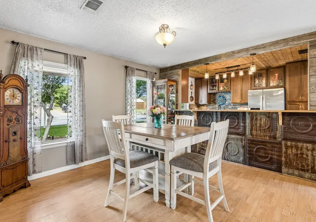 Photo 3 of Sale Pending at 2016 Custer Pkwy, Richardson, TX 75080 | MLS# 21287619 | Listing updated on 2026-07-15