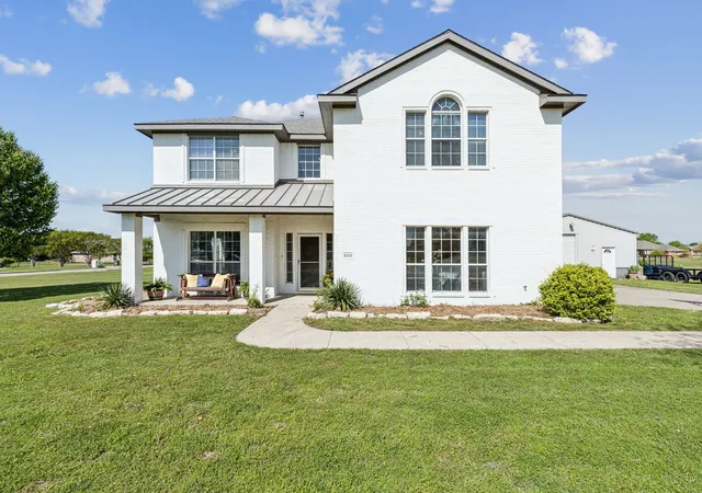 Photo 3 of Single family home for sale at 600 Lake Shadow Dr, Lavon, TX 75166 | MLS# 21282842 | Listing updated on 2026-07-23